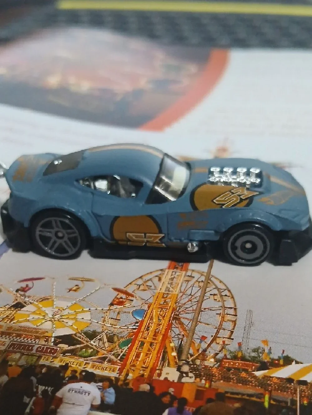 Hot Wheels compact blue